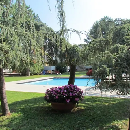 Studio With Shared Pool - Beahost